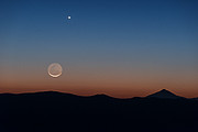 A Lua e Vénus no céu chileno