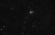 De hemel rond het sterrenstelsel NGC 4993