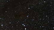 Zoom em direção à jovem estrela dupla HK Tauri