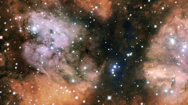 Séquence panoramique sur la nurserie stellaire NGC 6357