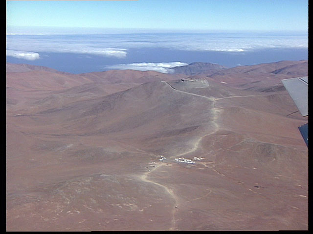 Paranal aerial view1995b