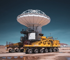 Image of an ALMA antenna