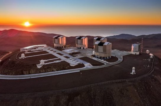 The VLT at sunset The VLT at sunset
