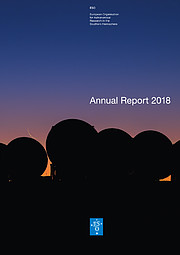 Copertina del report annuale dell'ESO del 2018.