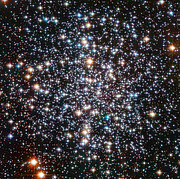 Imagem do centro do Messier 4 obtida com o Telescópio Espacial Hubble da NASA/ESA