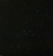 Vue à grand champ de la galaxie de la Toile d'Araignée (image acquise depuis le sol)