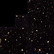 Le champ profond sud de Hubble – De multiples fenêtres sur l’Univers