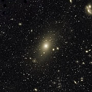 Glorien omkring galaksen Messier 87