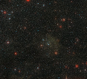 Overzichtsfoto van het hemelgebied rond de heldere sterrenhoop NGC 2367
