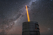 Das leistungsstärkste Laserleitstern-System der Welt sieht erstes Licht am Paranal-Observatorium