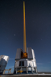 Primeira luz no Observatório do Paranal para o sistema de estrela guia laser mais poderoso do mundo