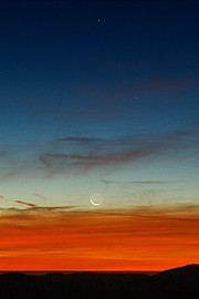 First moonset at La Silla after the eclipse