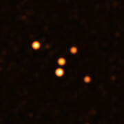 Estrelas em órbita de Sagitário A* em Maio de 2021