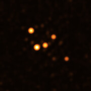 Estrelas em órbita de Sagitário A* em Junho de 2021