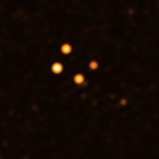 Estrelas em órbita de Sagitário A* em Julho de 2021
