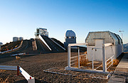 La Silla, La prima casa per i telescopi ESO — Le due foto a confronto