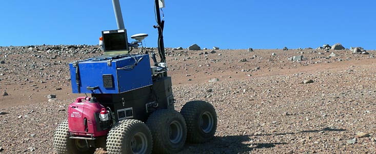 Der Marsrover Seeker während der Tests auf dem Paranal