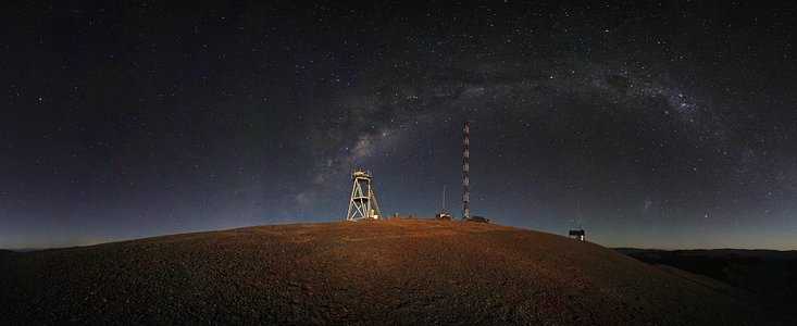 Nächtliches Panorama vom Cerro Armazones