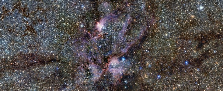 Mlhovina Humr na snímku z dalekohledu ESO/VISTA