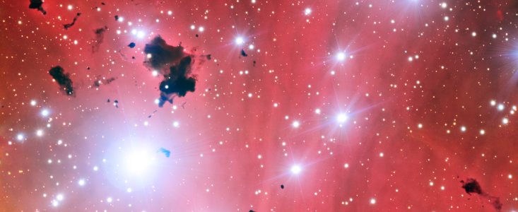 De Very Large Telescope kiekt een stellaire kraamkamer en viert zijn vijftiende verjaardag