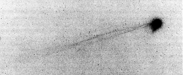 Comet Austin develops an ion tail