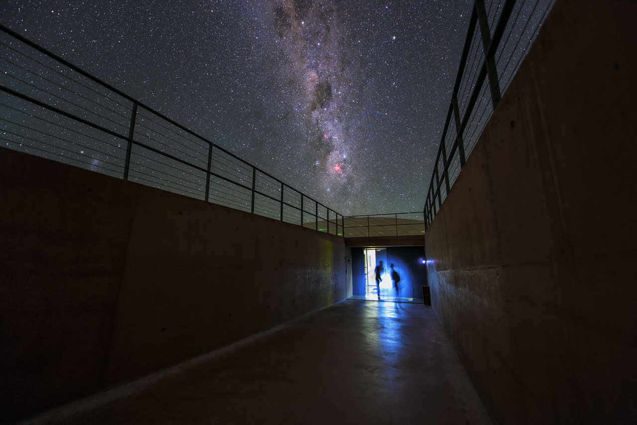 Ultra HD expedition day 6: astronomers talking at Paranal Residencia