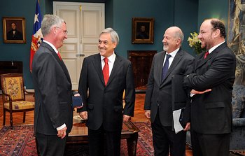 Director General de ESO se reúne con el Presidente de Chile