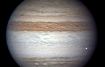 VLT Studies Battered Jupiter