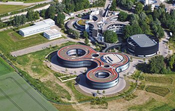 A bird’s-eye view of ESO