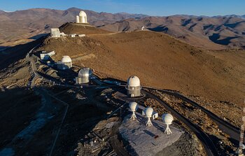 El ministro de Ciencia de los Países Bajos visita los sitios de observación de ESO en Chile