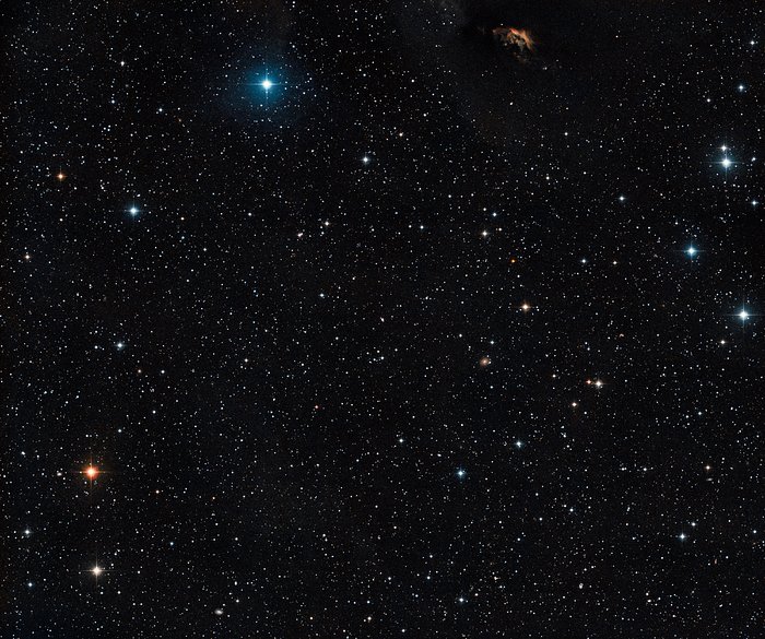 Veduta del cielo nella zona del sistema multiplo di stelle GG Tauri