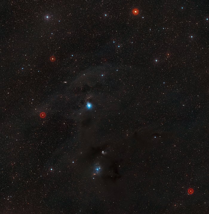 El cielo que rodea a la nebulosa de  reflexión IC 2631 