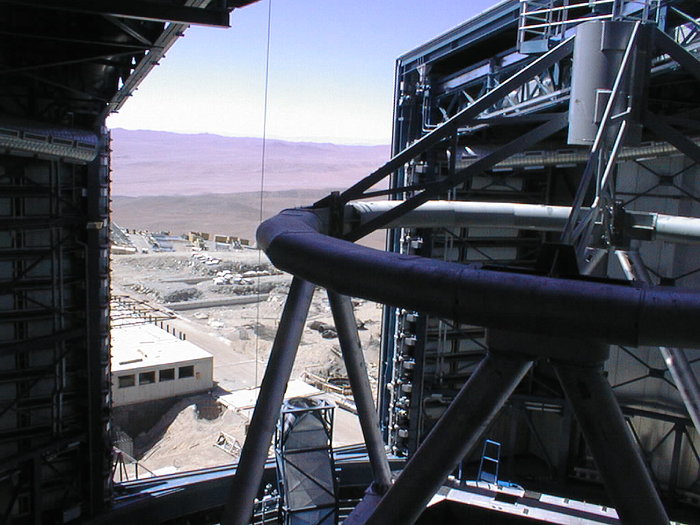 La vista dal rivestimento dell'unità telescopica 1
