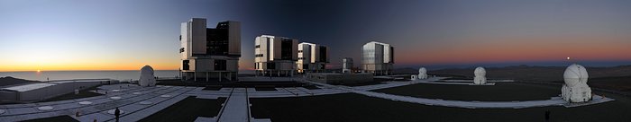 Súper Luna sobre el Very Large Telescope de ESO