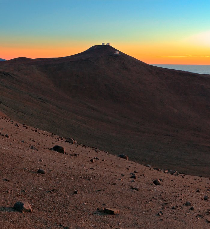 Zachód słońca w Obserwatorium Paranal