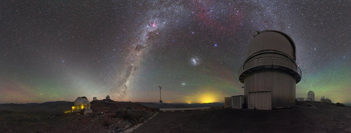 Rote Sprites am La Silla-Observatorium
