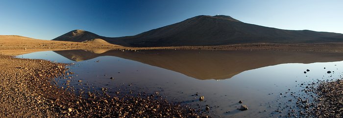 Paranal im Spiegel