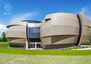 Postcard: The ESO Supernova Planetarium & Visitor Centre on a sunny day