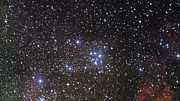 Zooming in on the star cluster Messier 18