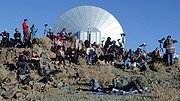 Asistentes al eclipse total solar en La Silla