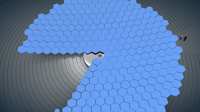 Comparison of a single VLT mirror with the segmented ELT mirror