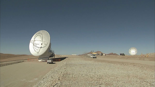 Two antennas for ALMA