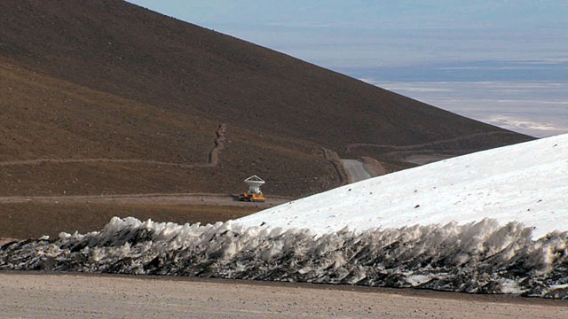 European ALMA antenna brings total on Chajnantor to 16