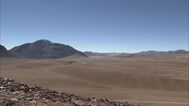 The ALMA array at the Chajnantor plane (part 1)