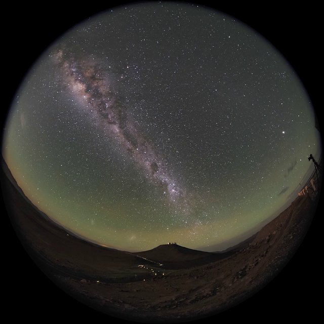 Moonrise at Paranal