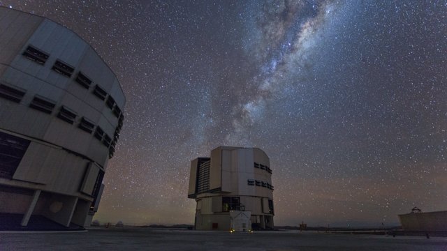 Time-lapse of VLT