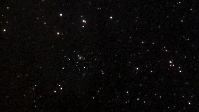 Acercándonos a la imagen infrarroja de HAWK-I de la espectacular galaxia espiral barrada NGC 1365