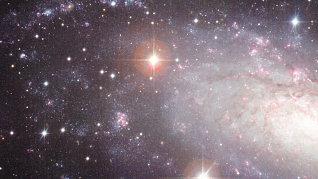 Recorrido a través de la galaxia espiral NGC 3621