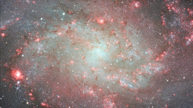 VideoZoom: Galaxie M33 v souhvězdí Trojúhelníku