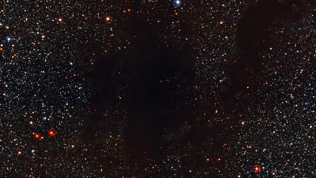 Zoom sulla nube oscura Lupus 4